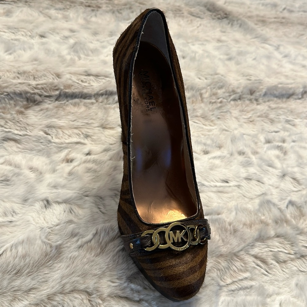 Michael Kors size 9M with 4 1/2 inch heel. Mohair fabric..Excellent condition